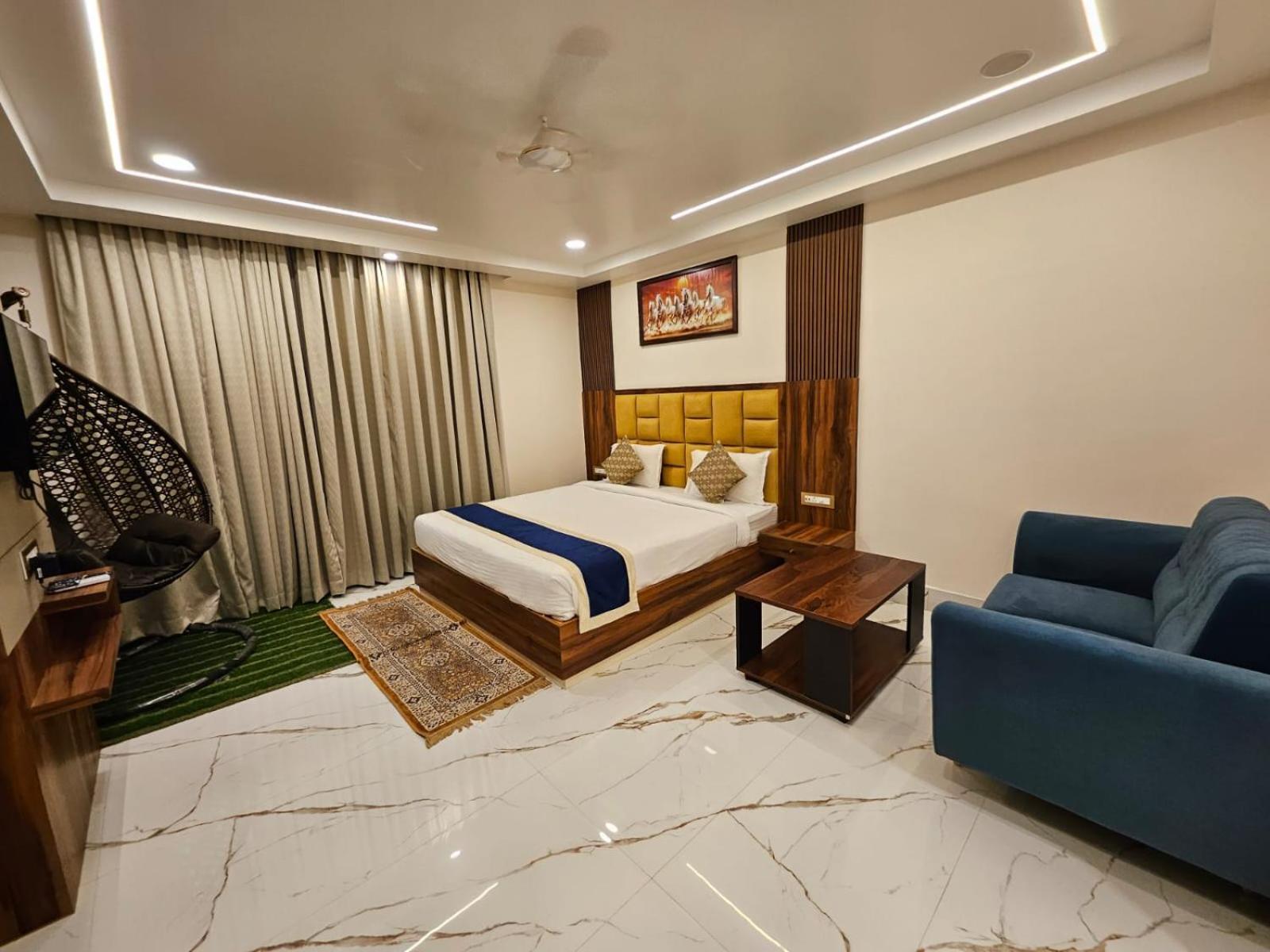 Hotel Maa Laxmi Palace デーオーガル エクステリア 写真