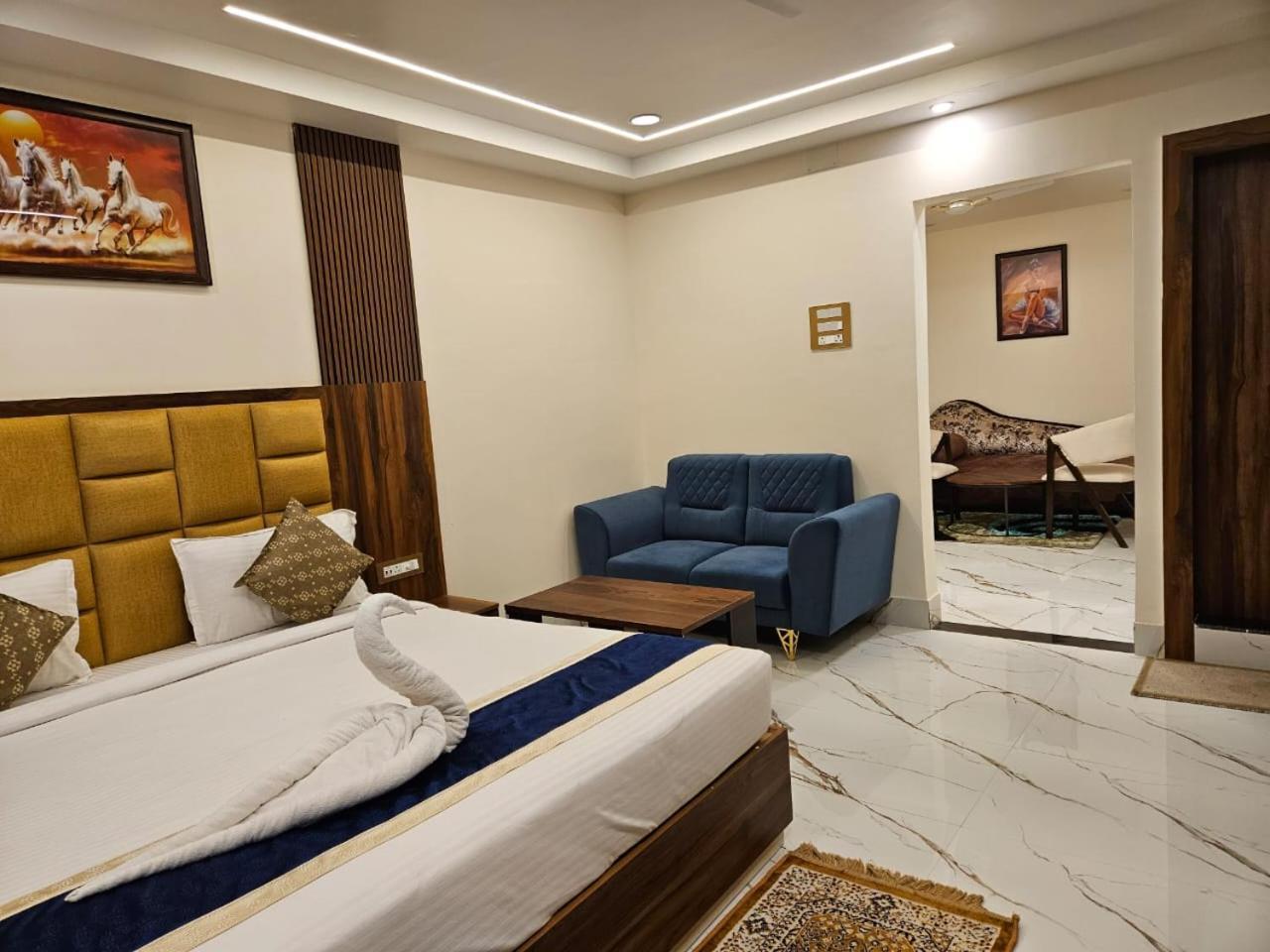 Hotel Maa Laxmi Palace デーオーガル エクステリア 写真